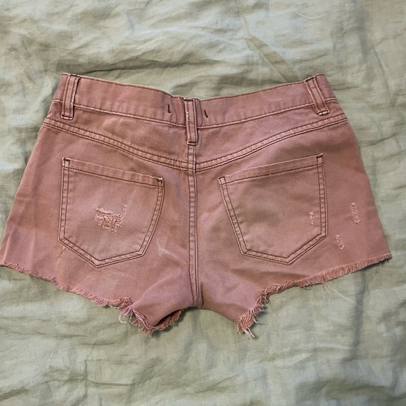 Free People Loving Good Vibrations Cut Off Shorts Women's Size 24 in Pink/Mauve - Picture 4 of 4